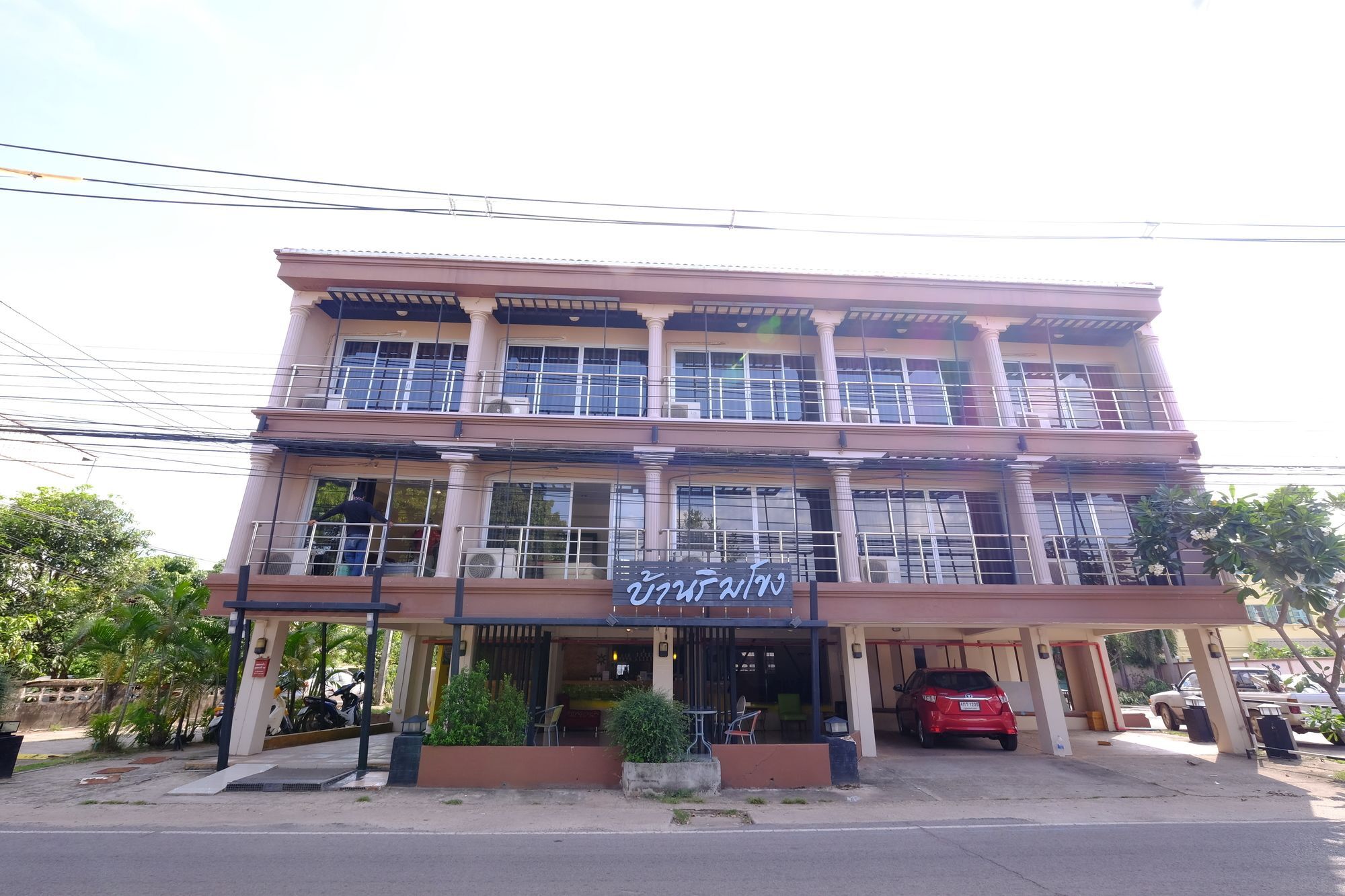 โรงแรมบ้านริมโขง นครพนม ภายนอก รูปภาพ